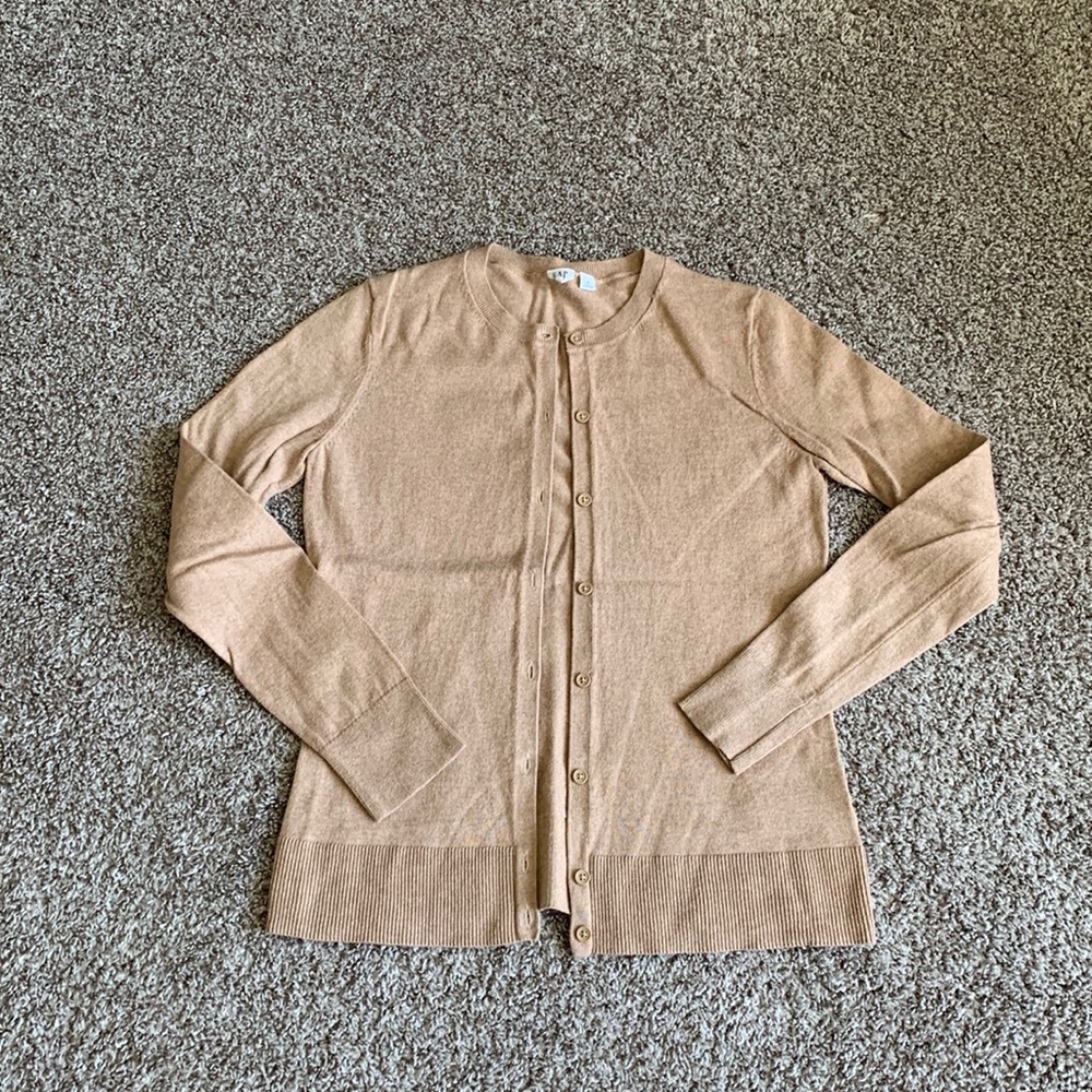 Gap cardigan
